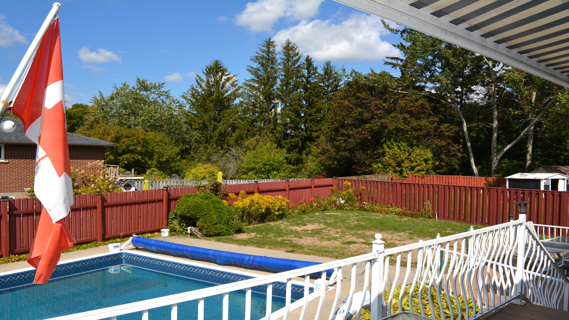 62 BRANT COURT Oshawa , Ontario L1G 4M9 - View of Backyard